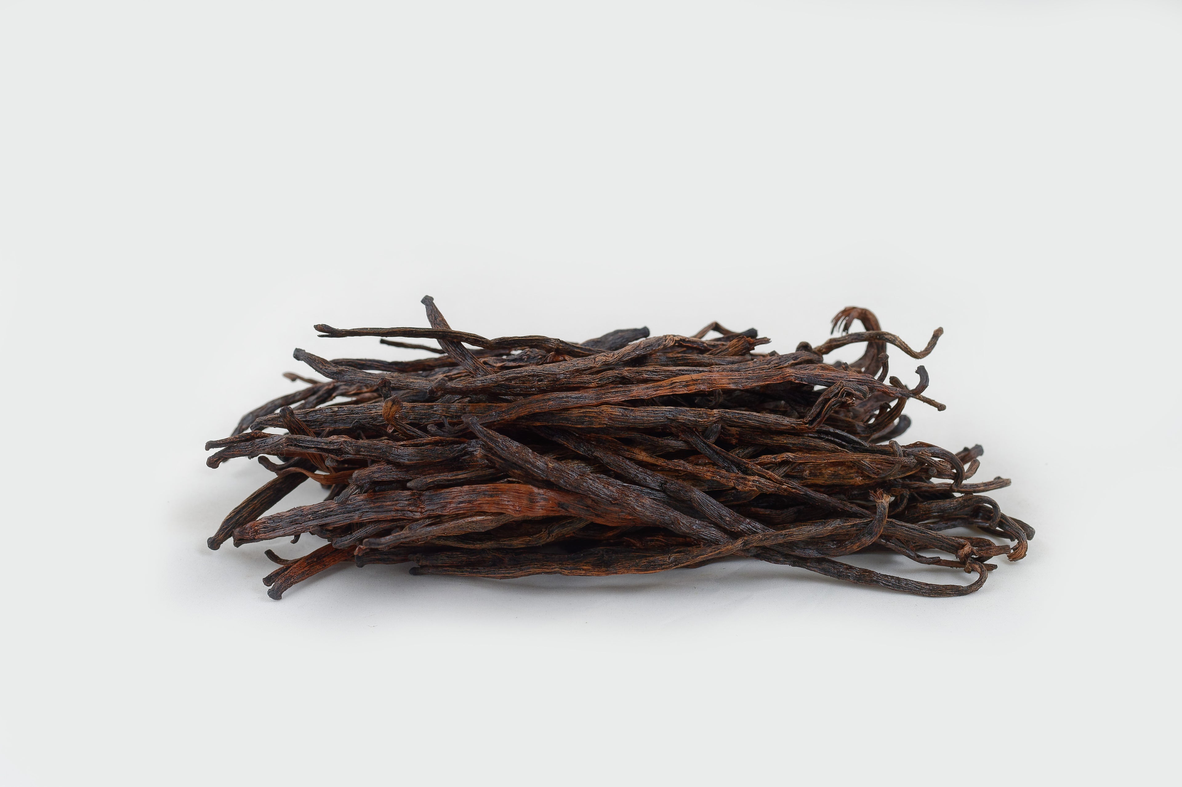 Madagascar Vanilla cuts